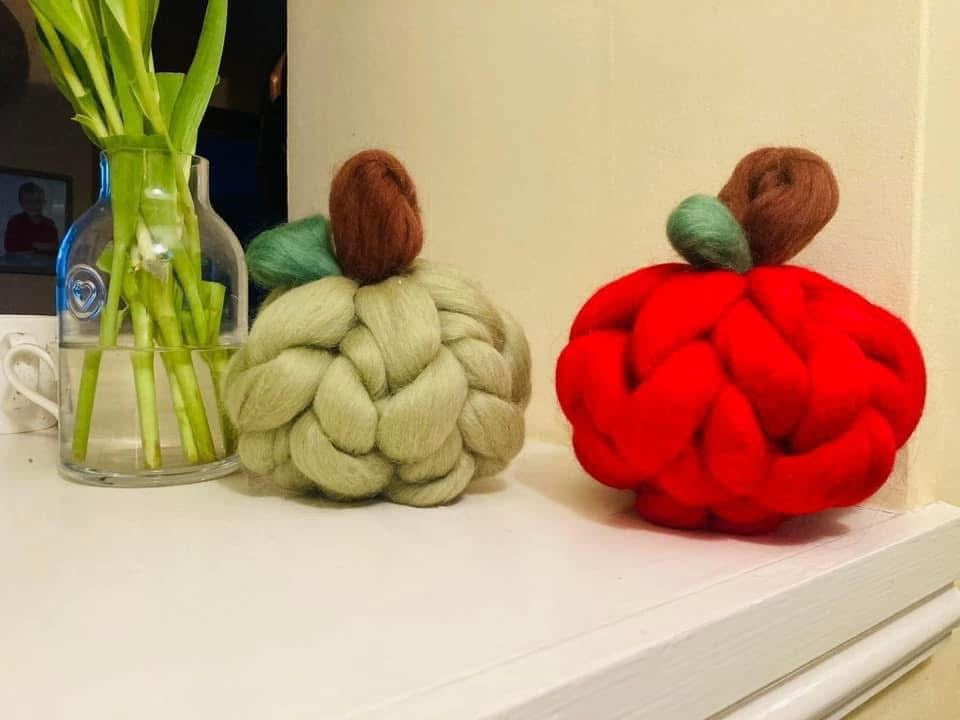 🍎 chunky knit apple 🍏