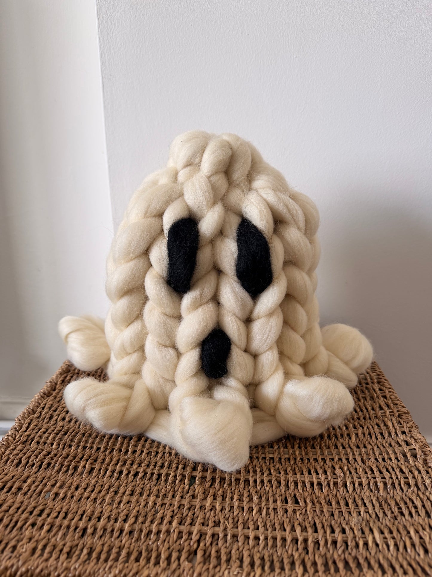 👻 Chunky knit ghost 👻