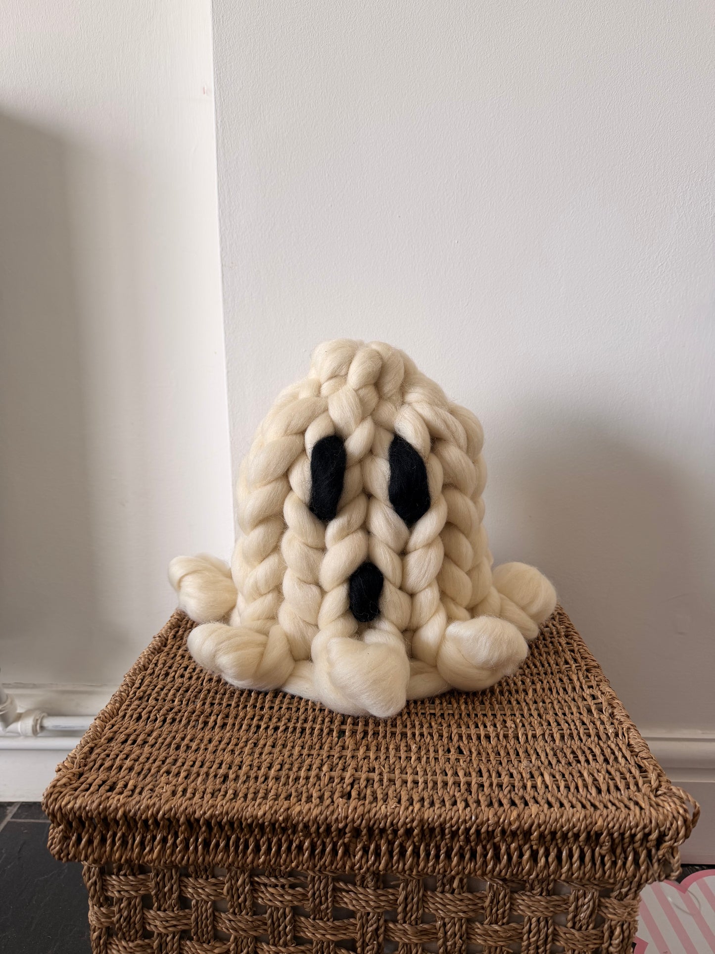 👻 Chunky knit ghost 👻
