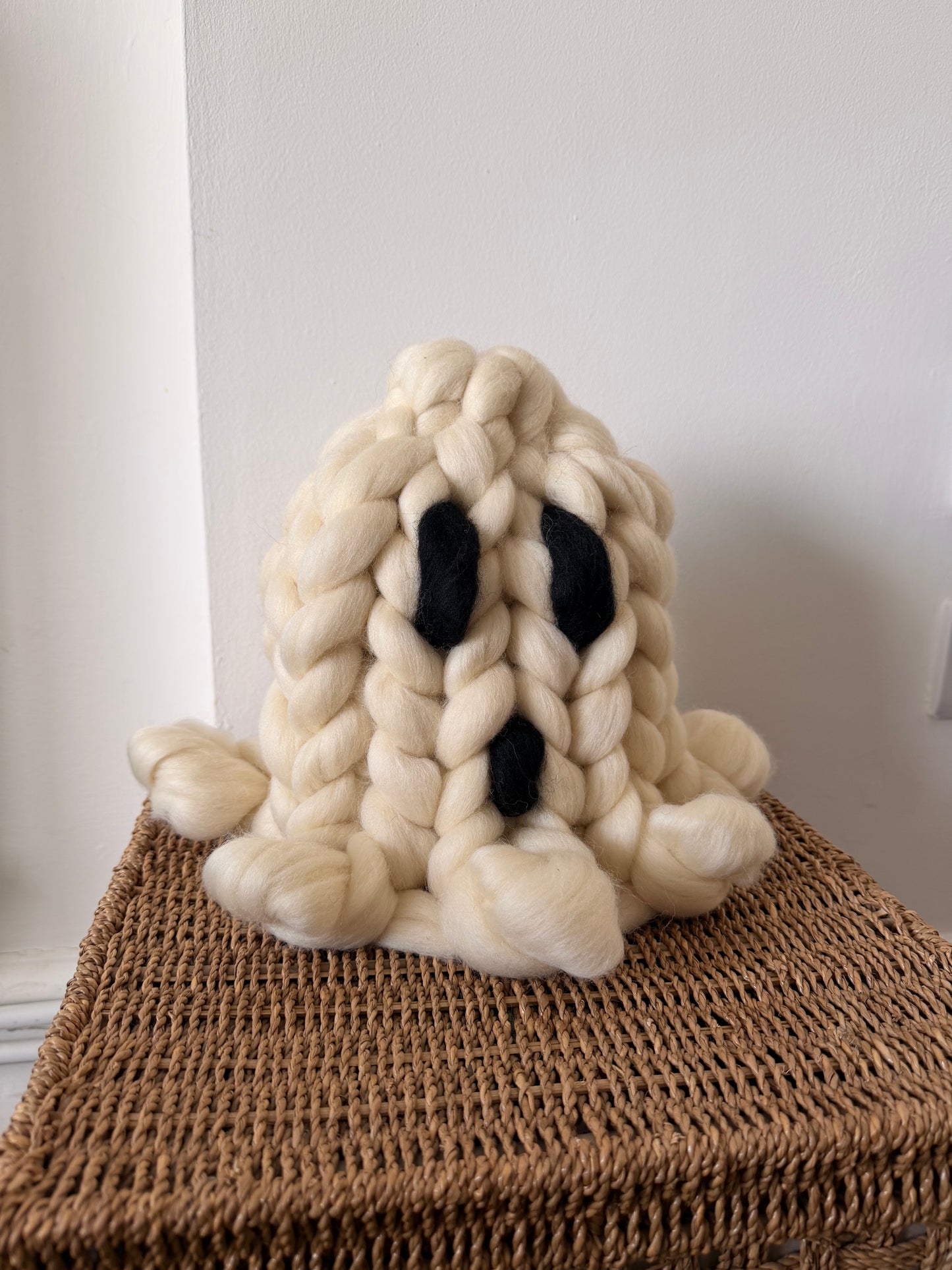 👻 Chunky knit ghost 👻