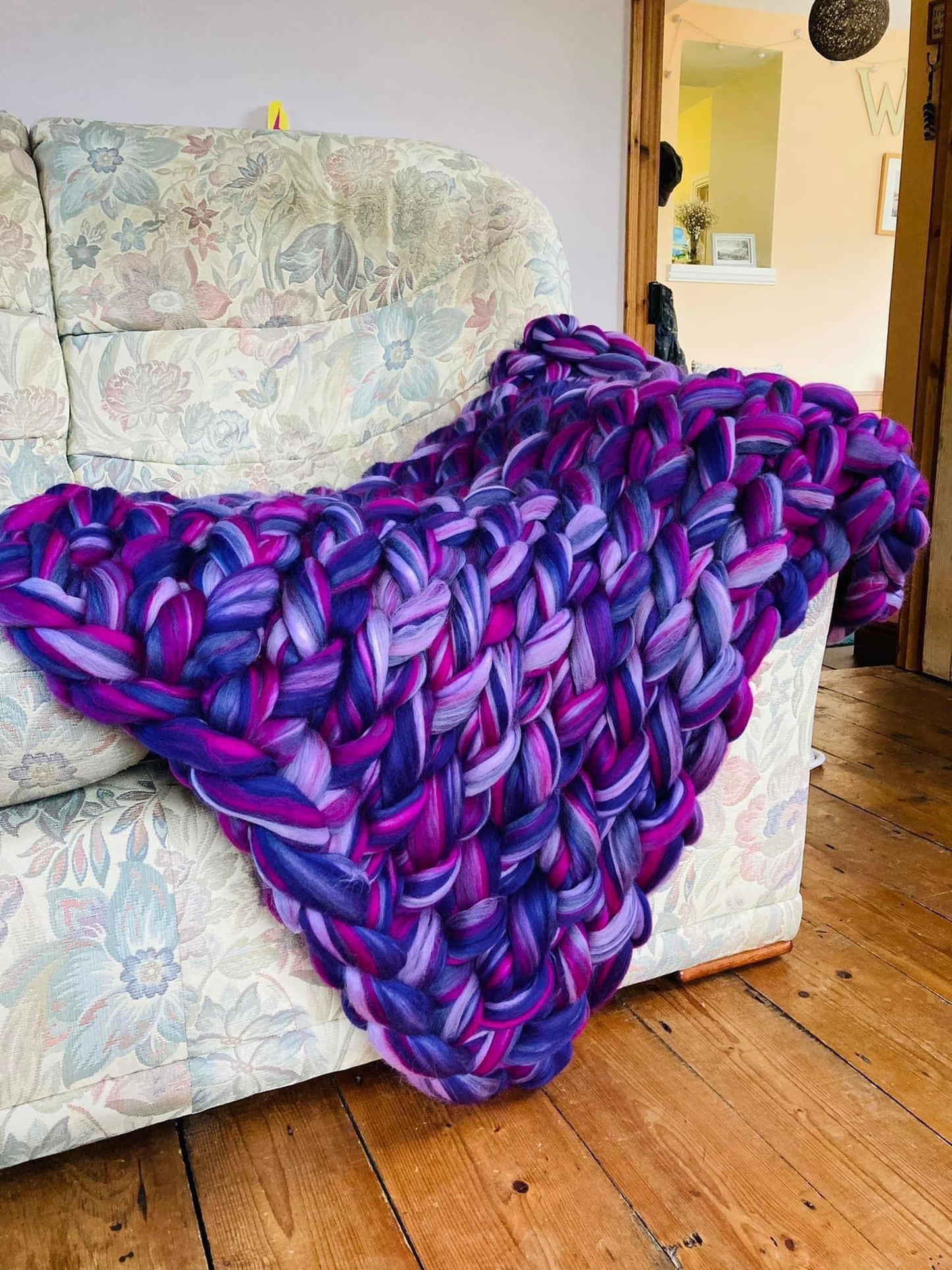 Medium Arm Knitted Throw