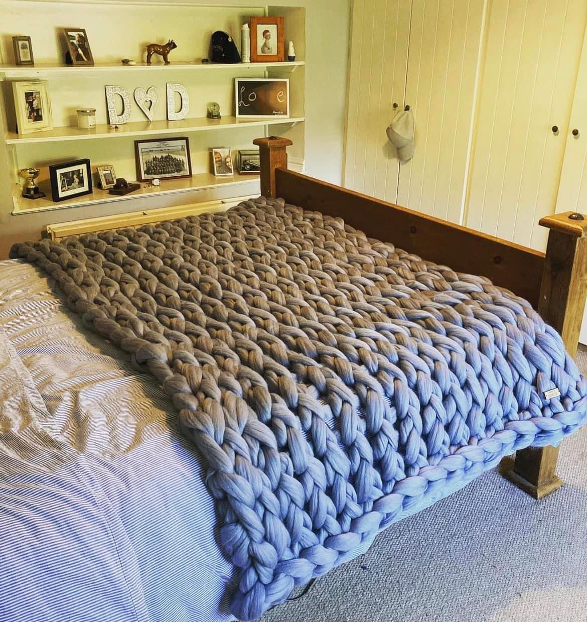 Large Arm Knitted Throw